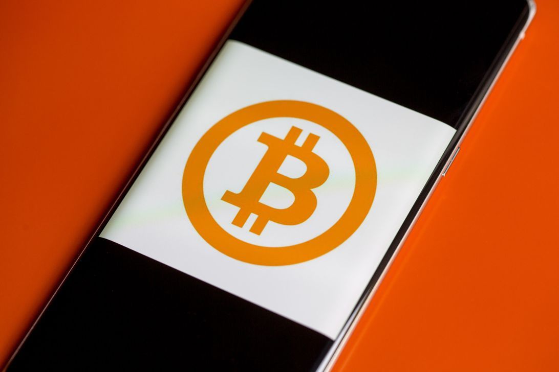 bitcoin-logo-phone-5947